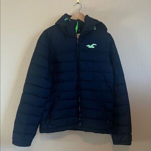 Hollister Men's Navy Blue Puffer Jacket with Neon Green Details